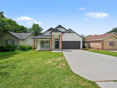 Photo of 5331 Fernander Drive, Fort Worth, TX 76107 (MLS # 21297916)