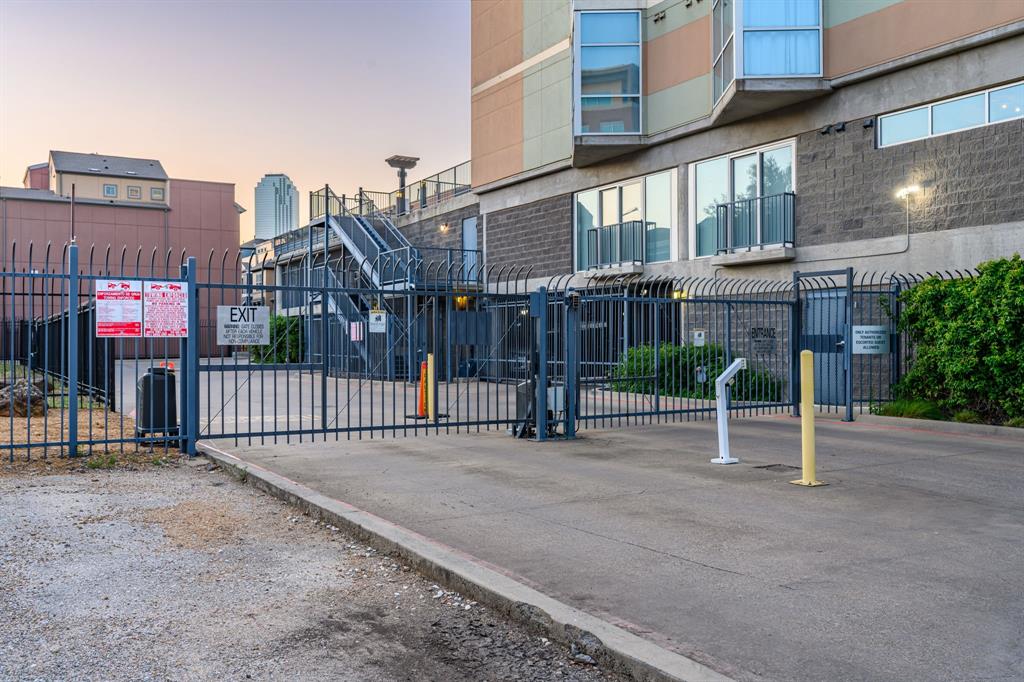 Beat At The South Side Station - Residential