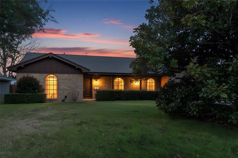 Tiny photo for 6236 Trail Lake Drive, Fort Worth, TX 76133 (MLS # 21195783)
