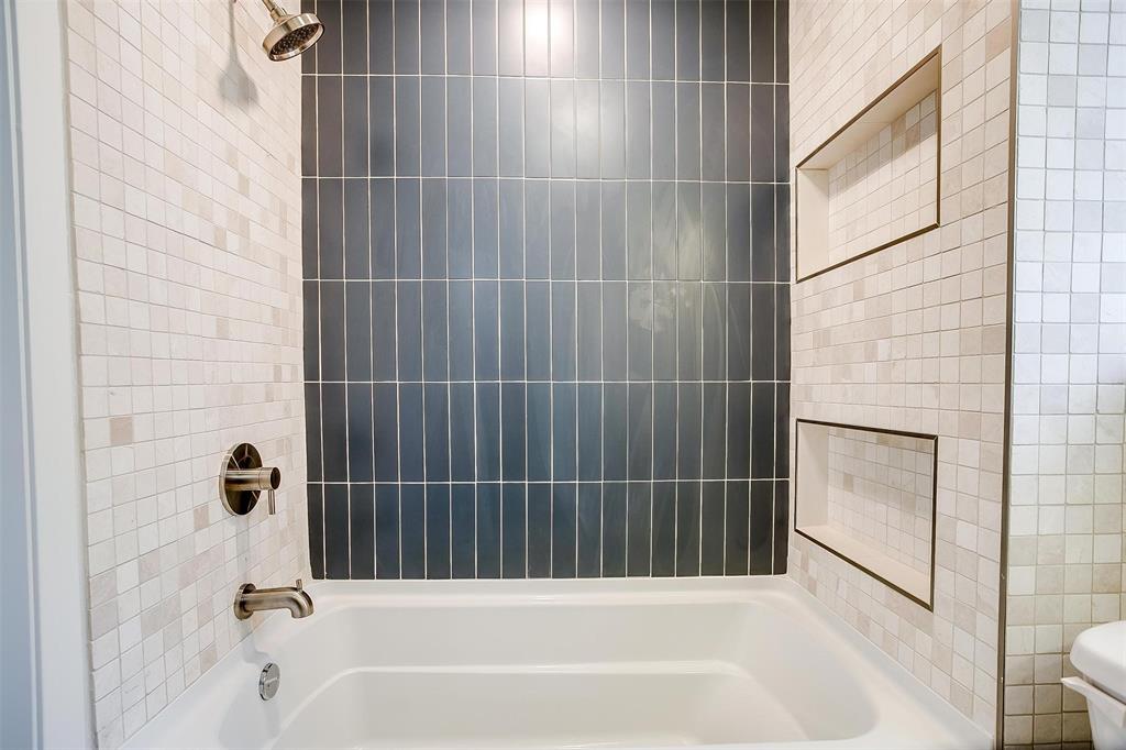 Overton West Add - Residential Lease