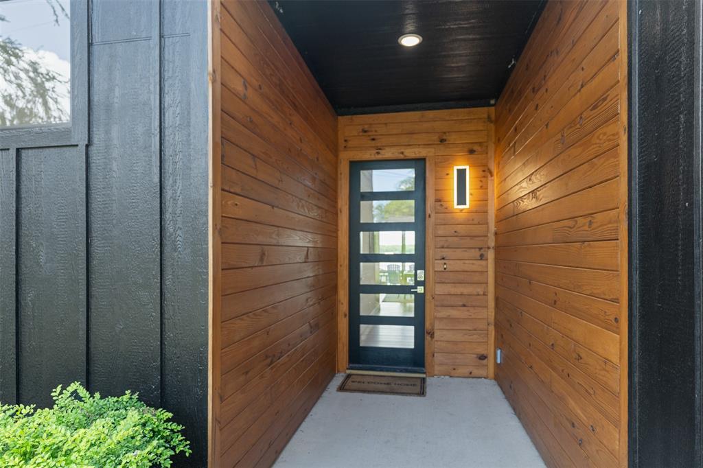 130 Pin Oak Drive