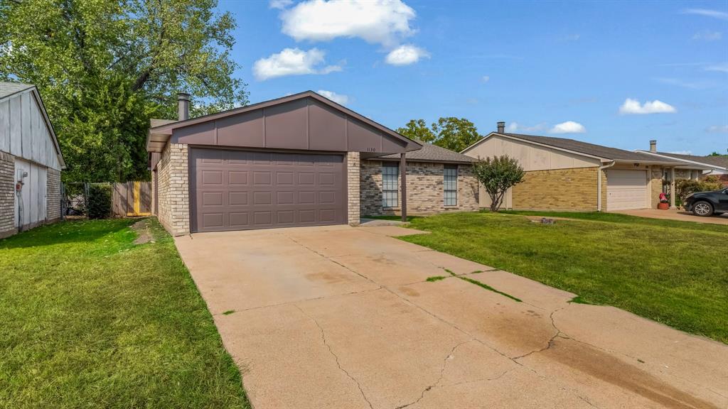 1130 Clark Trail