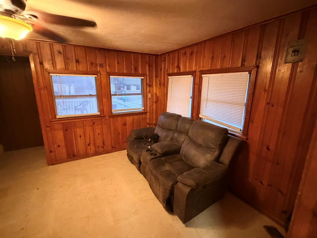 Broadview Acres - Residential