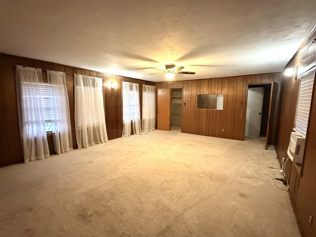 Broadview Acres - Residential