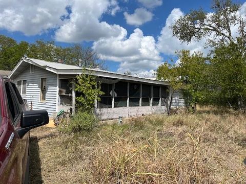 425 Stompede Road Bandera TX 78003