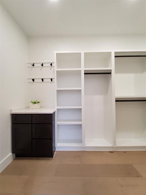 Mullins R L Sub - Residential