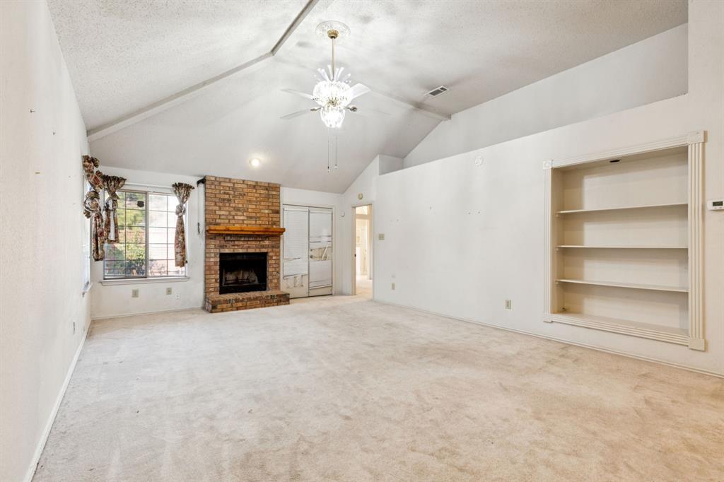 4215 Juniper Lane