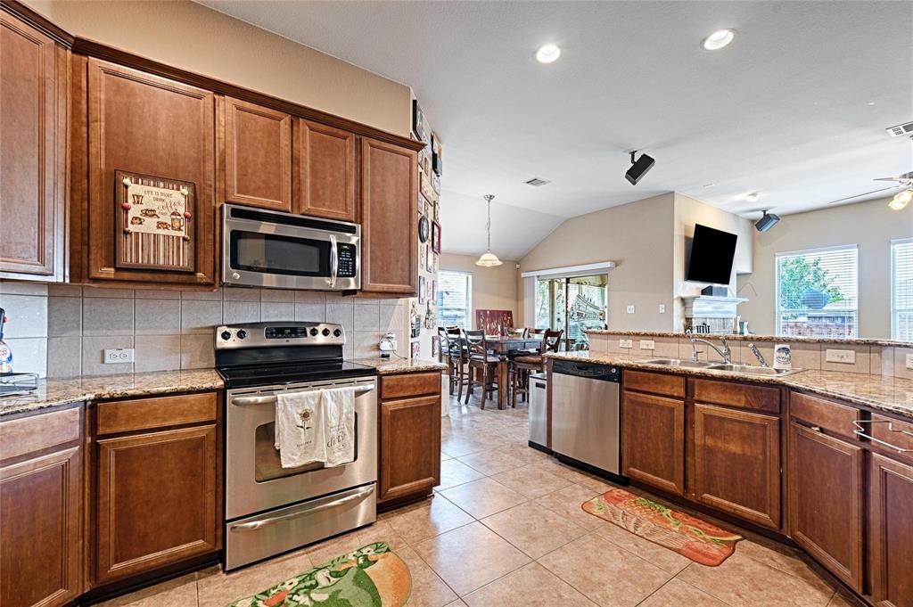 2429 Forest Creek Drive