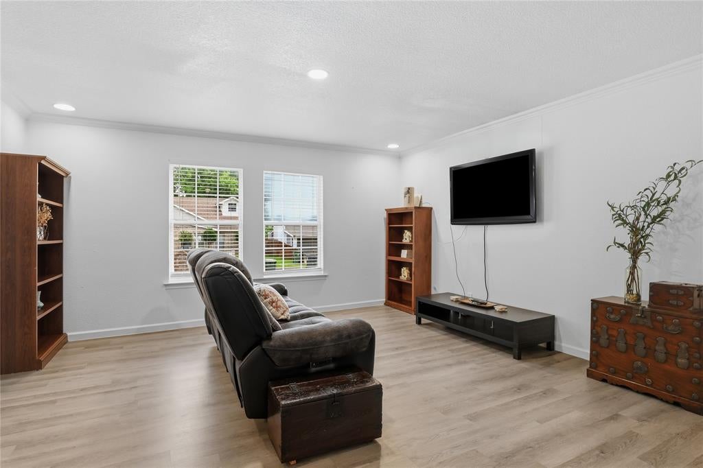 1314 E Lovers Lane