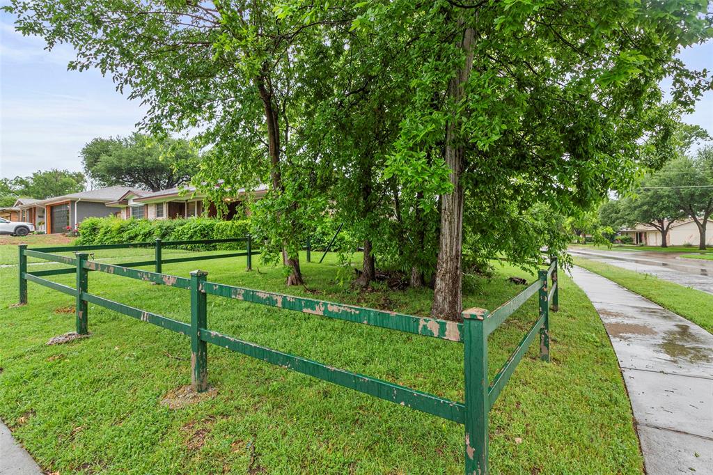 1331 Northlake Drive