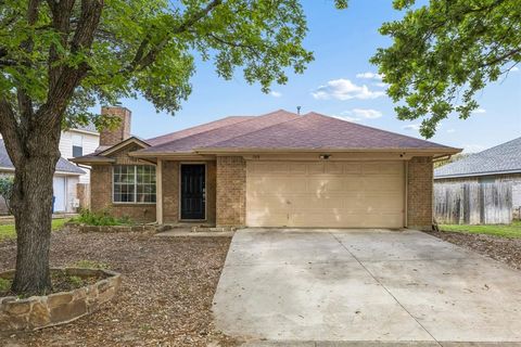 709 Stonebrooke Drive Burleson TX 76028