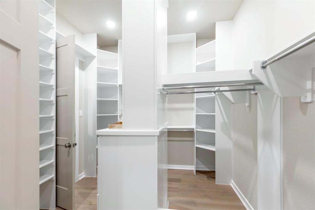 Mustang Lakes - Residential