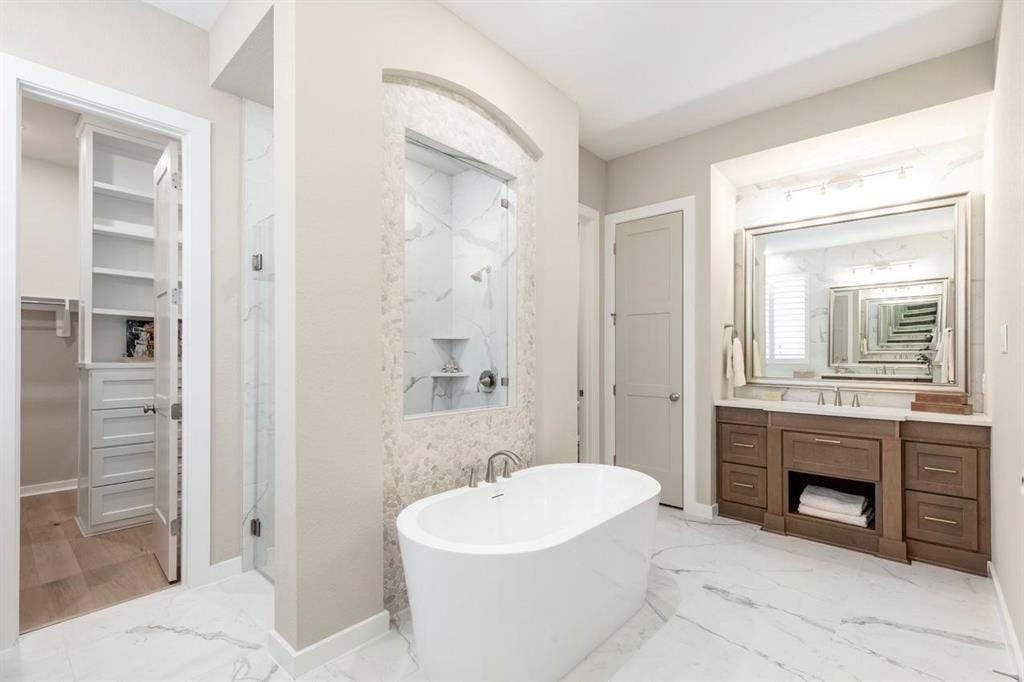 Mustang Lakes - Residential