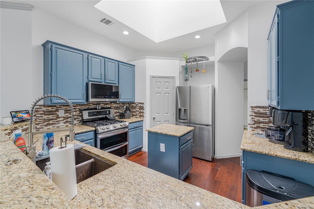 2813 Ridgemere Drive