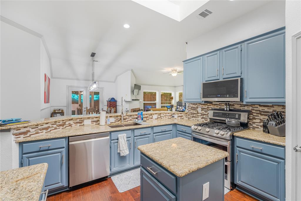 2813 Ridgemere Drive