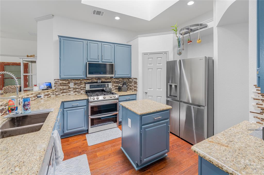 2813 Ridgemere Drive