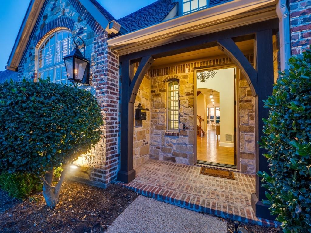 2911 Merlin Drive