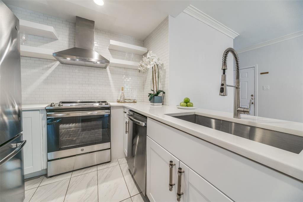 4034 Rawlins Street 104