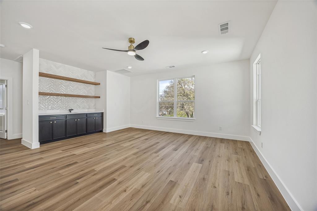 Joe A 02 Irvin - Residential