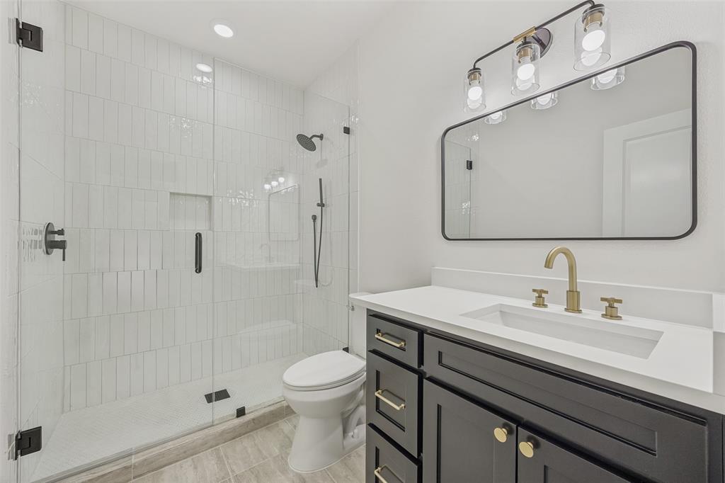 Joe A 02 Irvin - Residential