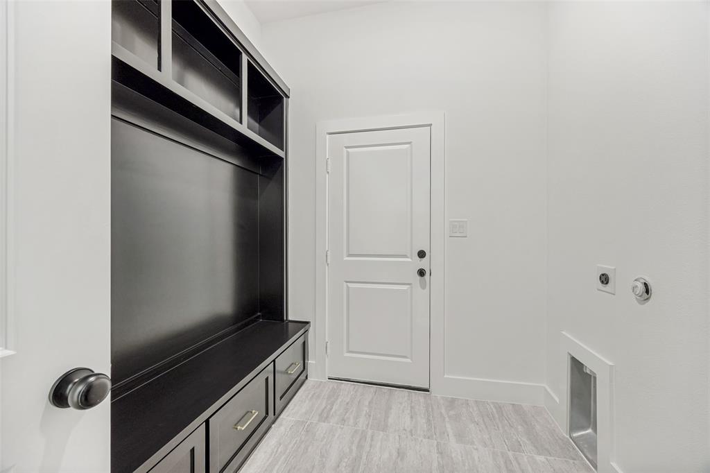 Joe A 02 Irvin - Residential