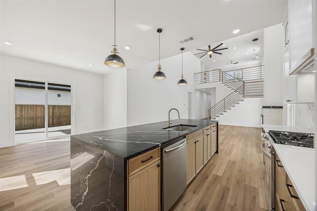 Joe A 02 Irvin - Residential