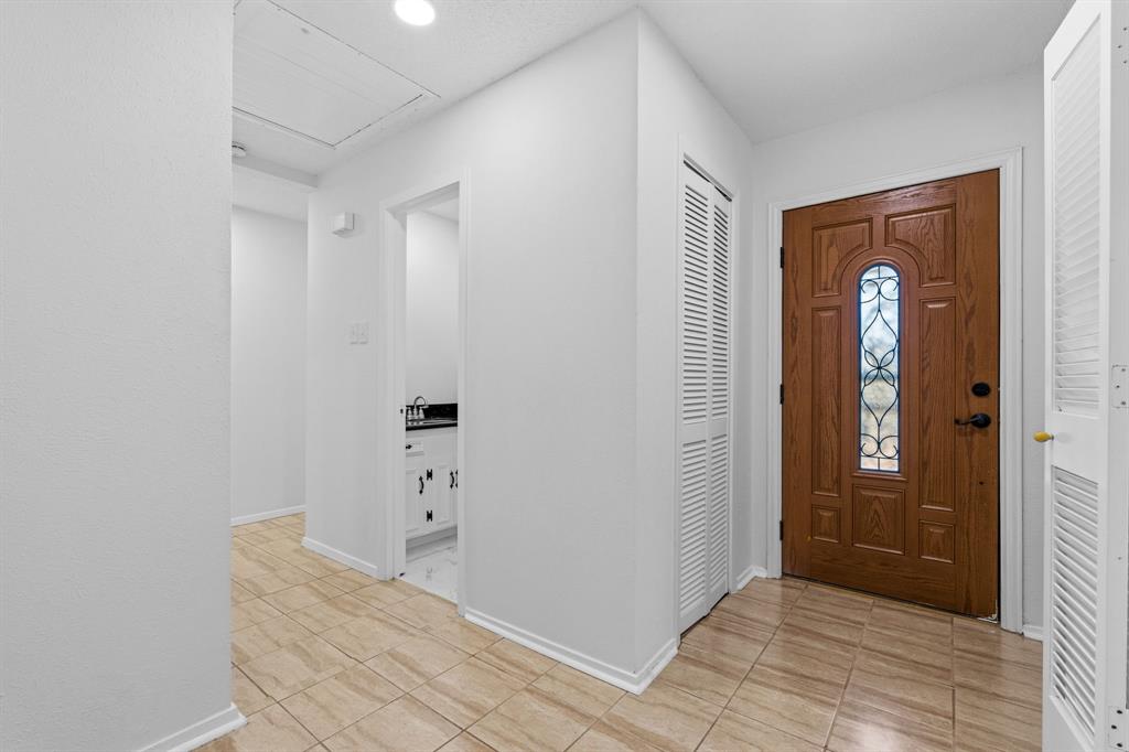 3405 Hacienda Circle