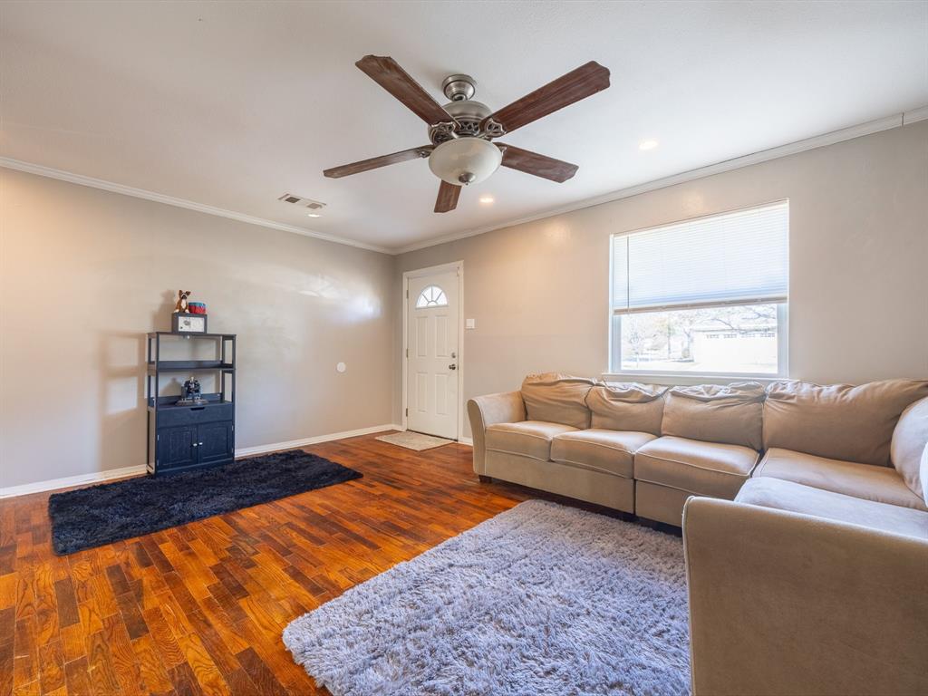 Valwood Park 14 - Residential