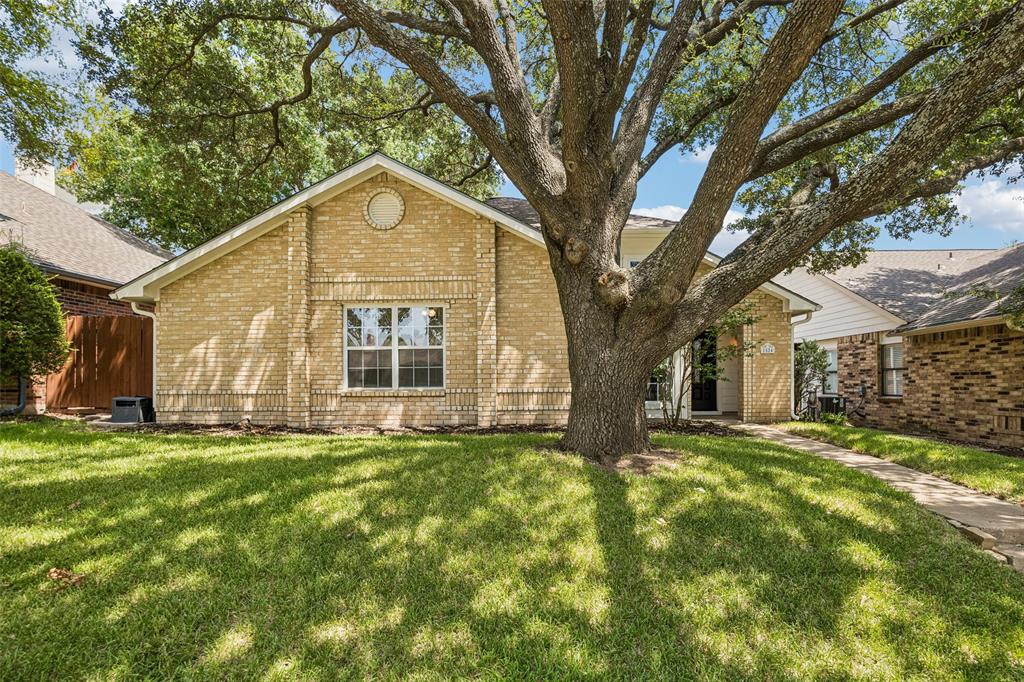 1524 Livingston Drive