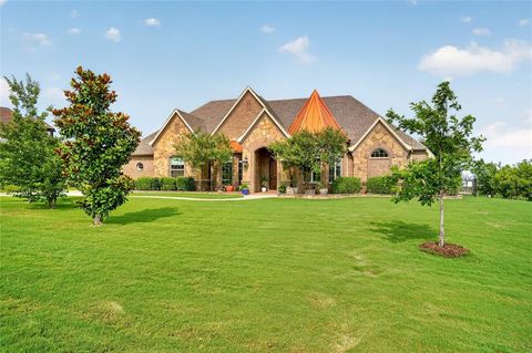 Photo of 12533 Bella Vita Drive, Fort Worth, TX 76126 (MLS # 21310748)