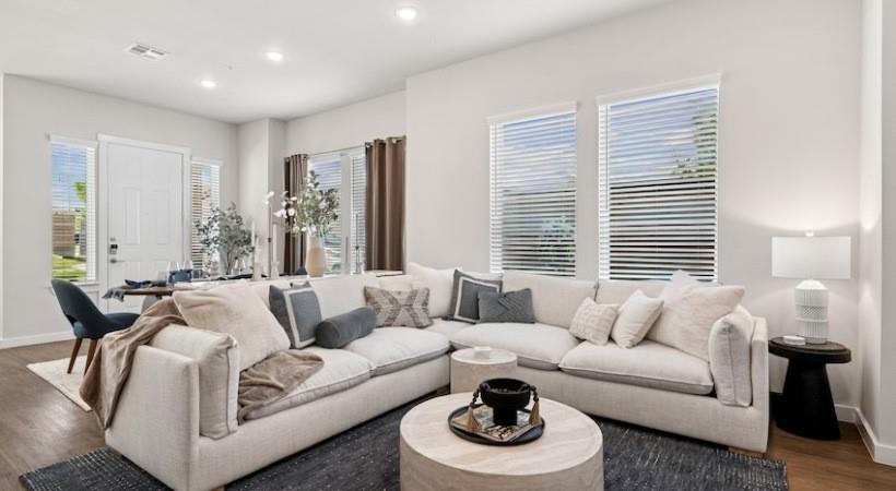 Avendale Painted Tree - Residential Lease