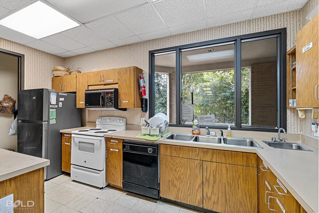 Forbing Heights - Commercial Sale