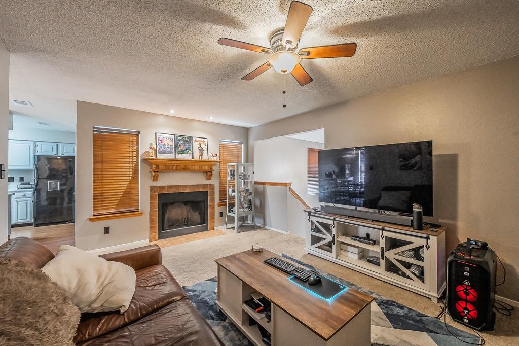 Cedar Ridge At Hurst Twnhms - Residential