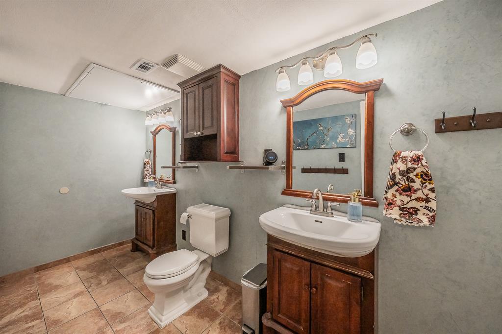 Cedar Ridge At Hurst Twnhms - Residential