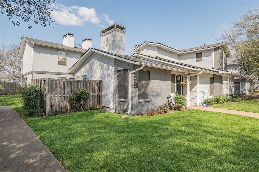 Cedar Ridge At Hurst Twnhms - Residential