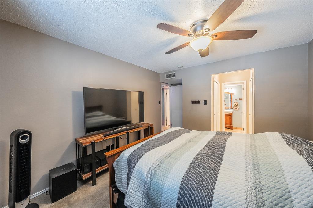 Cedar Ridge At Hurst Twnhms - Residential