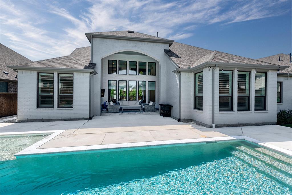 1517 Sampson Lane