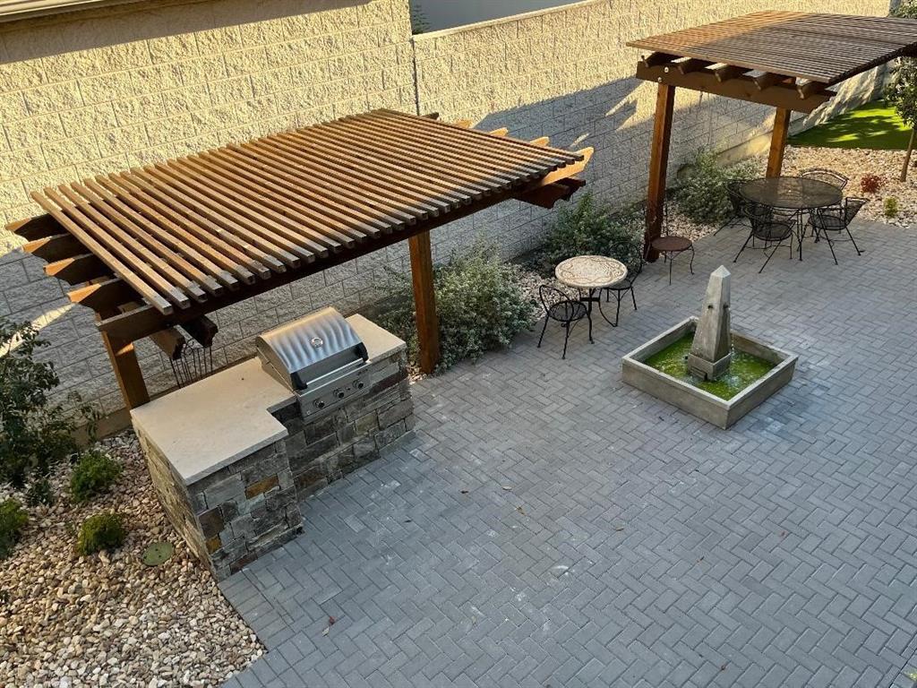 Dallas, Texas 75219, United States, 2 Bedrooms Bedrooms, ,1 BathroomBathrooms,Residential,Active,152470