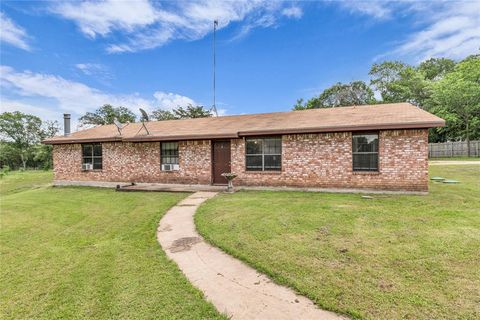 Photo of 164 Deer Trail, Bruceville, TX 76630 (MLS # 21260324)