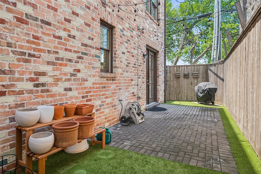 Bowser Intown Add - Residential