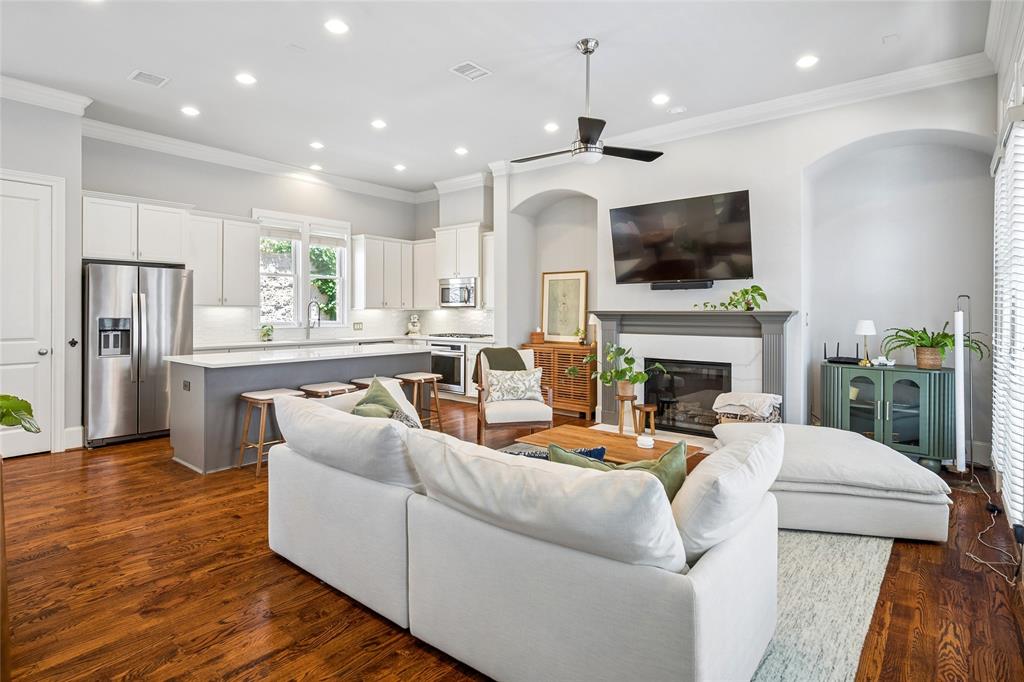 Bowser Intown Add - Residential
