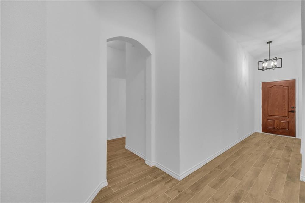 5905 Chisholm Trail