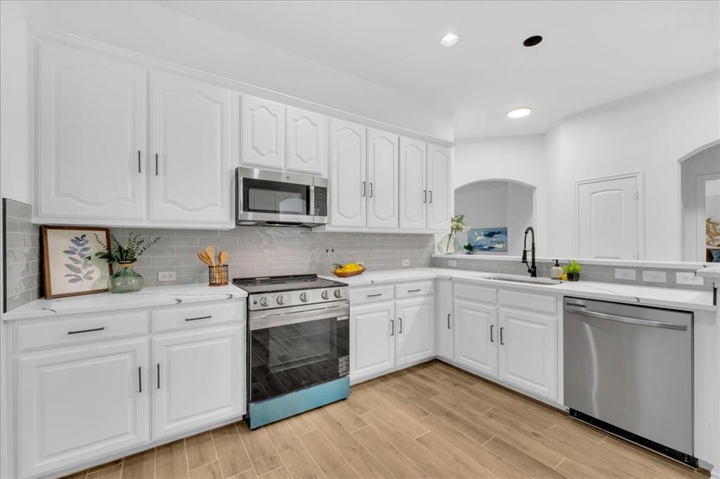 5905 Chisholm Trail