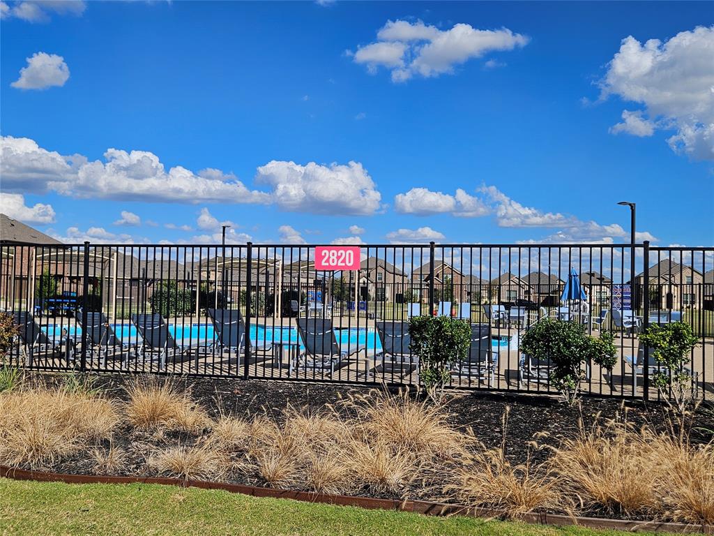 Homeplace At The Columns, The - Residential