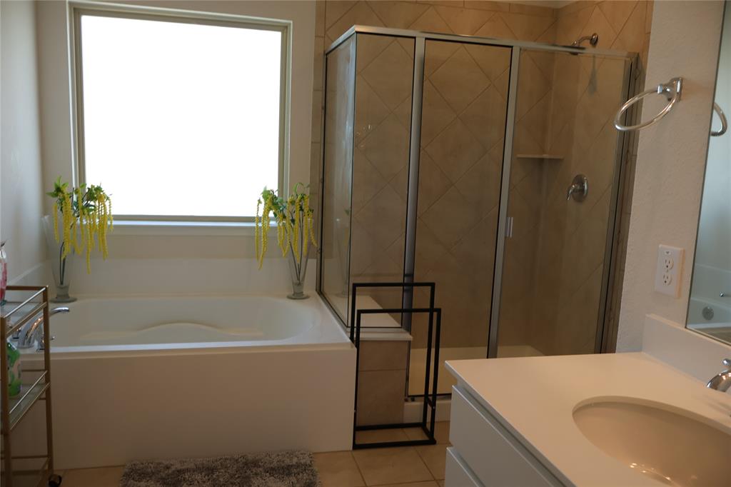 Homeplace At The Columns, The - Residential