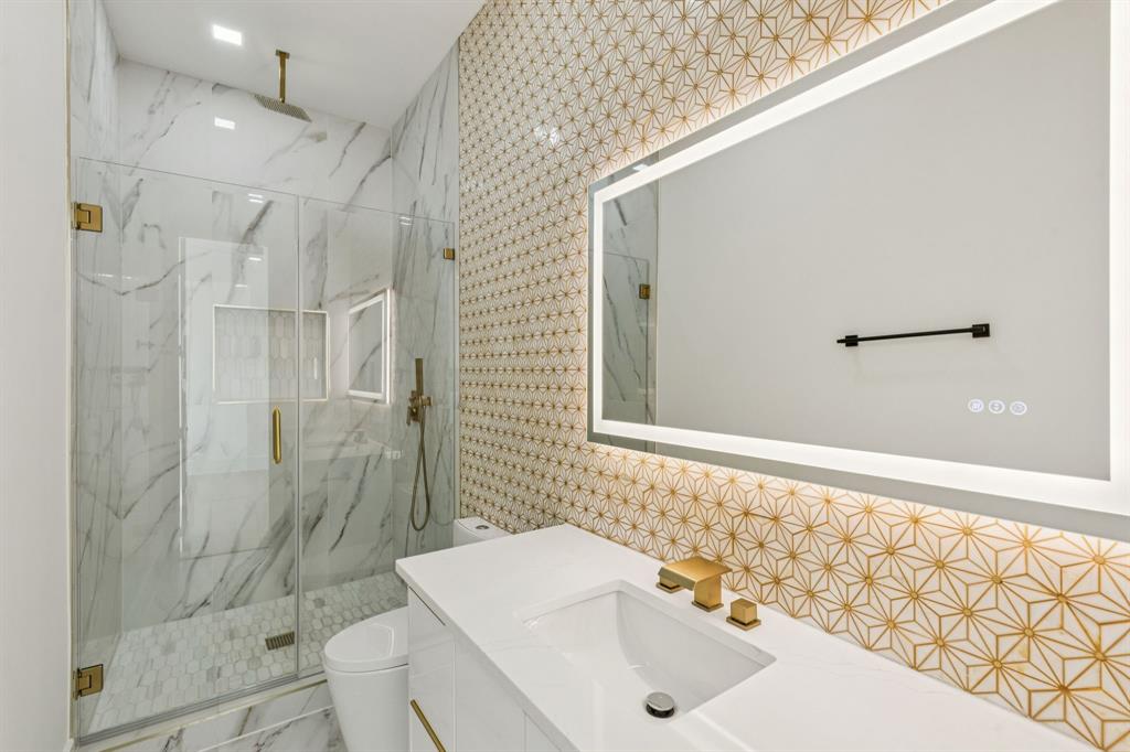 Biglot - Residential