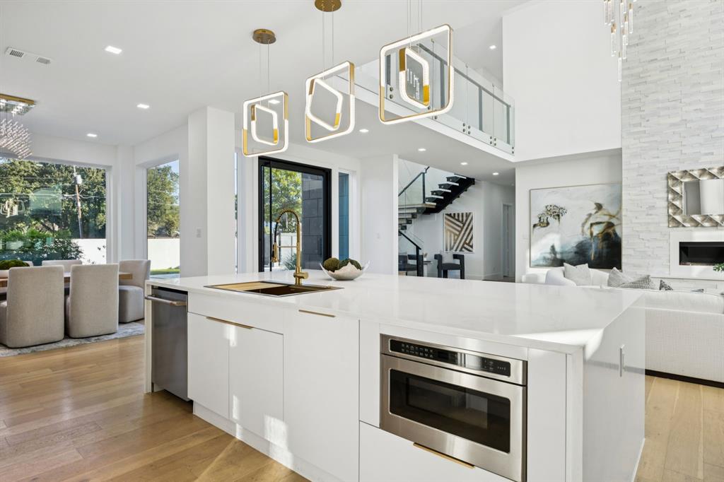 Biglot - Residential