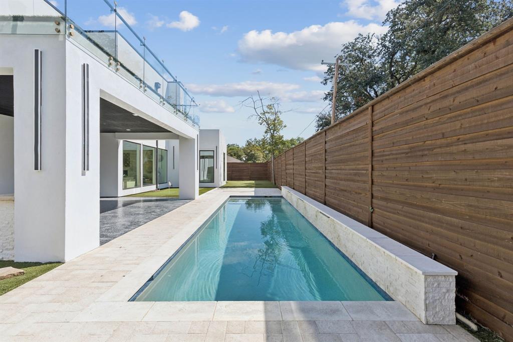 Biglot - Residential