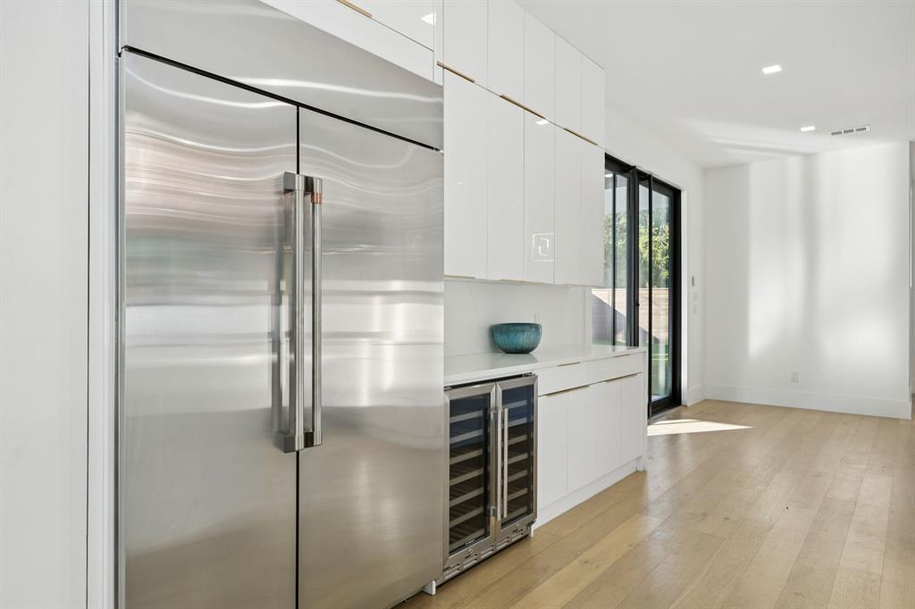 Biglot - Residential