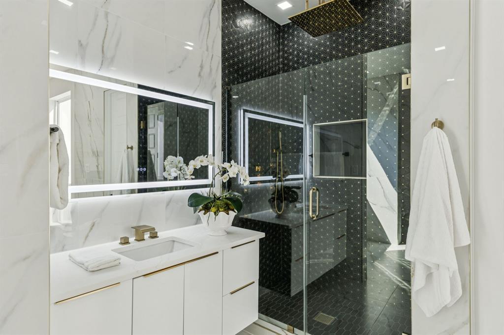 Biglot - Residential